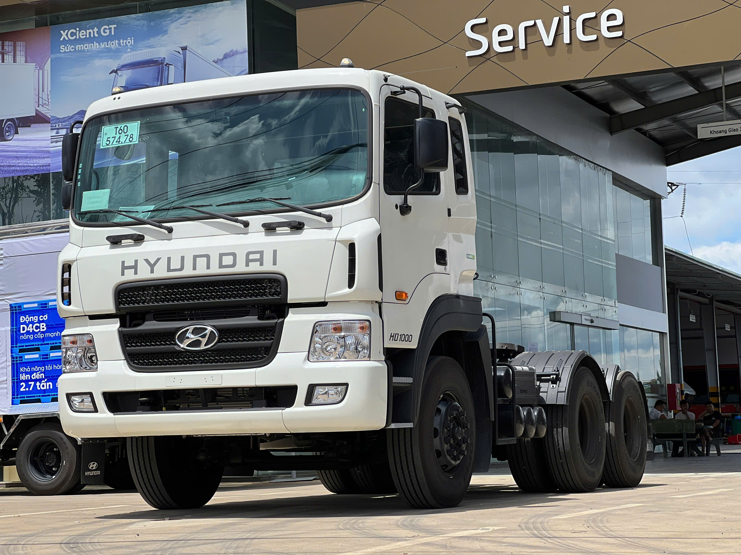 Xe Đầu Kéo Hyundai HD1000 Thanh Lý Mới 100%