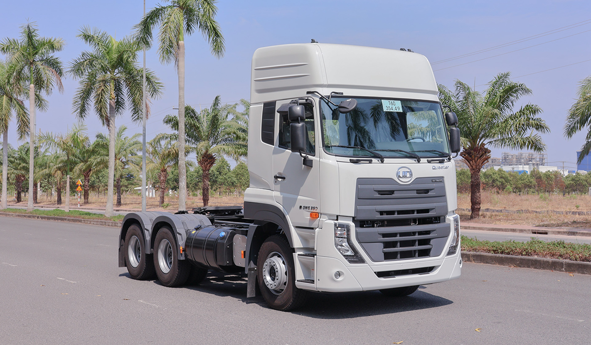 Xe Đầu Kéo UD 410 GWE 2 Cầu 6x4 