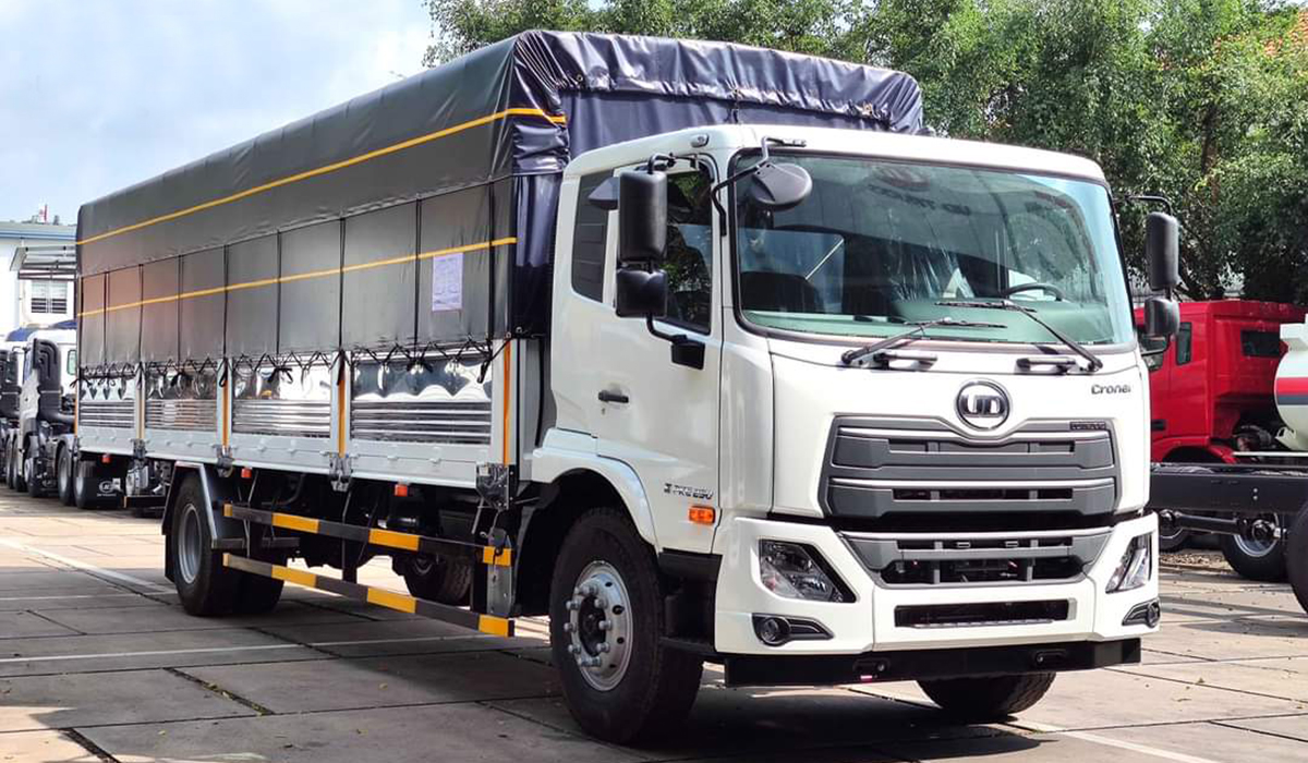 Xe Tải UD 8 Tấn Thùng 8m6 PKE 210 